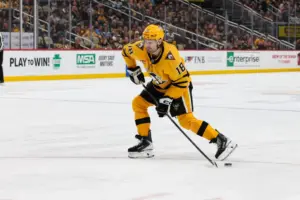 Penguins lock up Tommy Novak with three-year extension