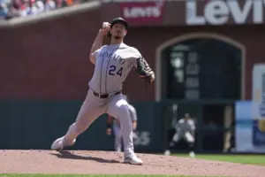 Blue Jays sign recently DFA'd pitcher Michael Lorenzen