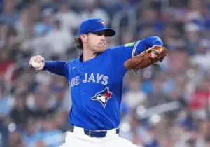 Blue Jays place Shane Bieber on 15-day injured list, recall Chad Dallas
